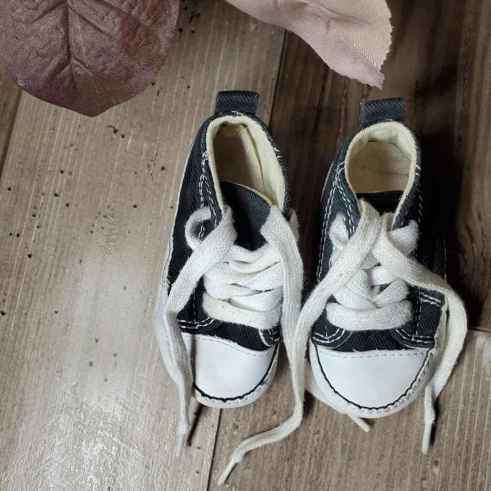 Converse All-Star Chuck Taylor High Top Crib Baby Shoes Size 3 Black